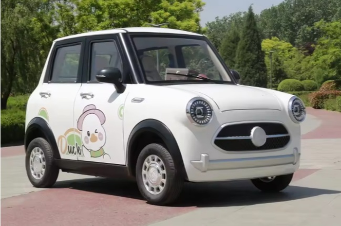 Jarak Tempuh 140 Km, Mobil Listrik Mini Dijual Seharga Honda BeAT