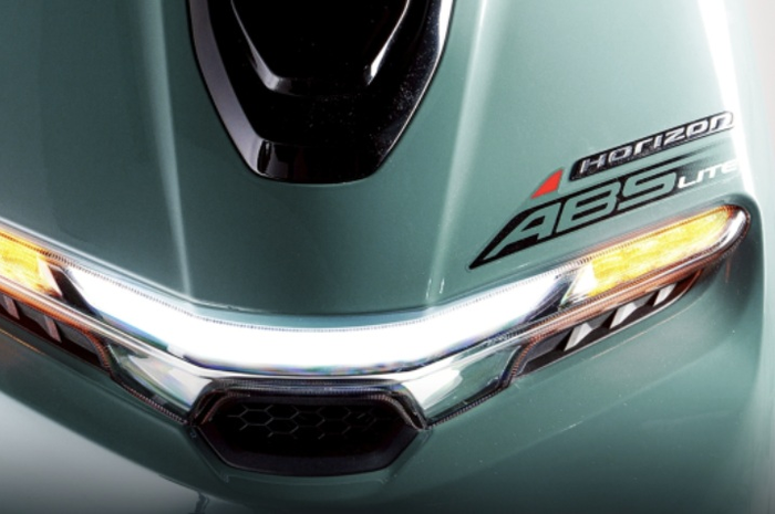 Mewah, Skutik Baru 300cc ABS Resmi Mengaspal, Cocok Buat Anak Kalcer